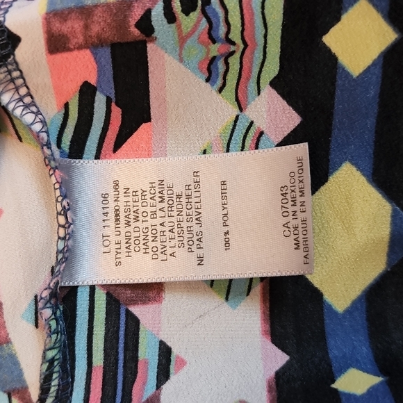 Neon tank top - Picture 8 of 8